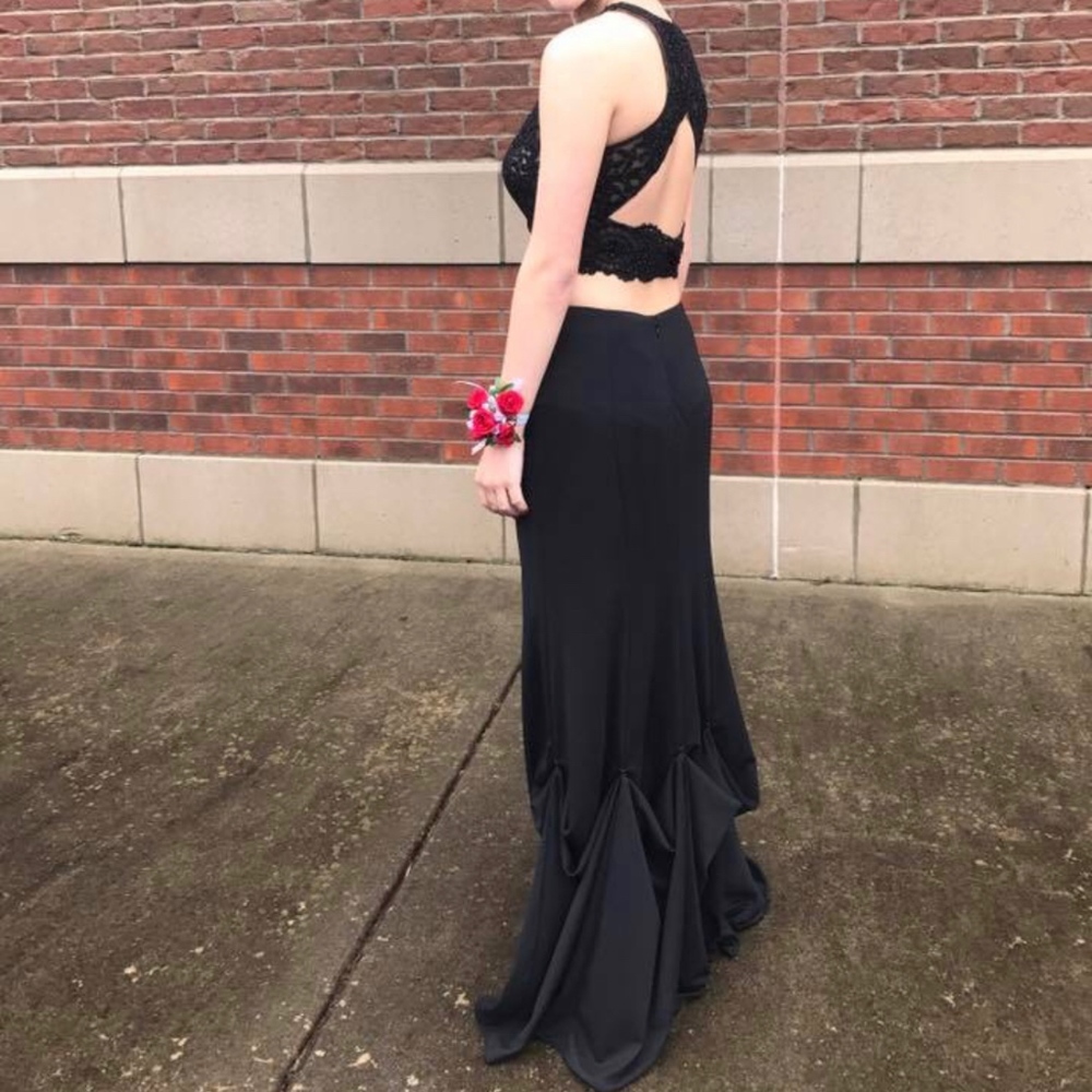 GIGI brand prom dress